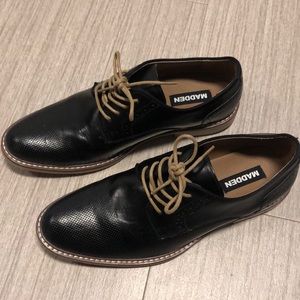 Men’s Steve Madden Dress Shoes size 9